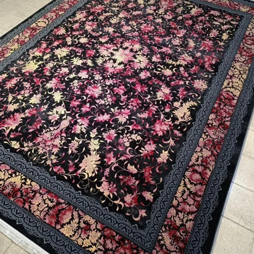 فرش ماشینی کد ۲۳۱۸ لاکی ۷۰۰ شانه اصل