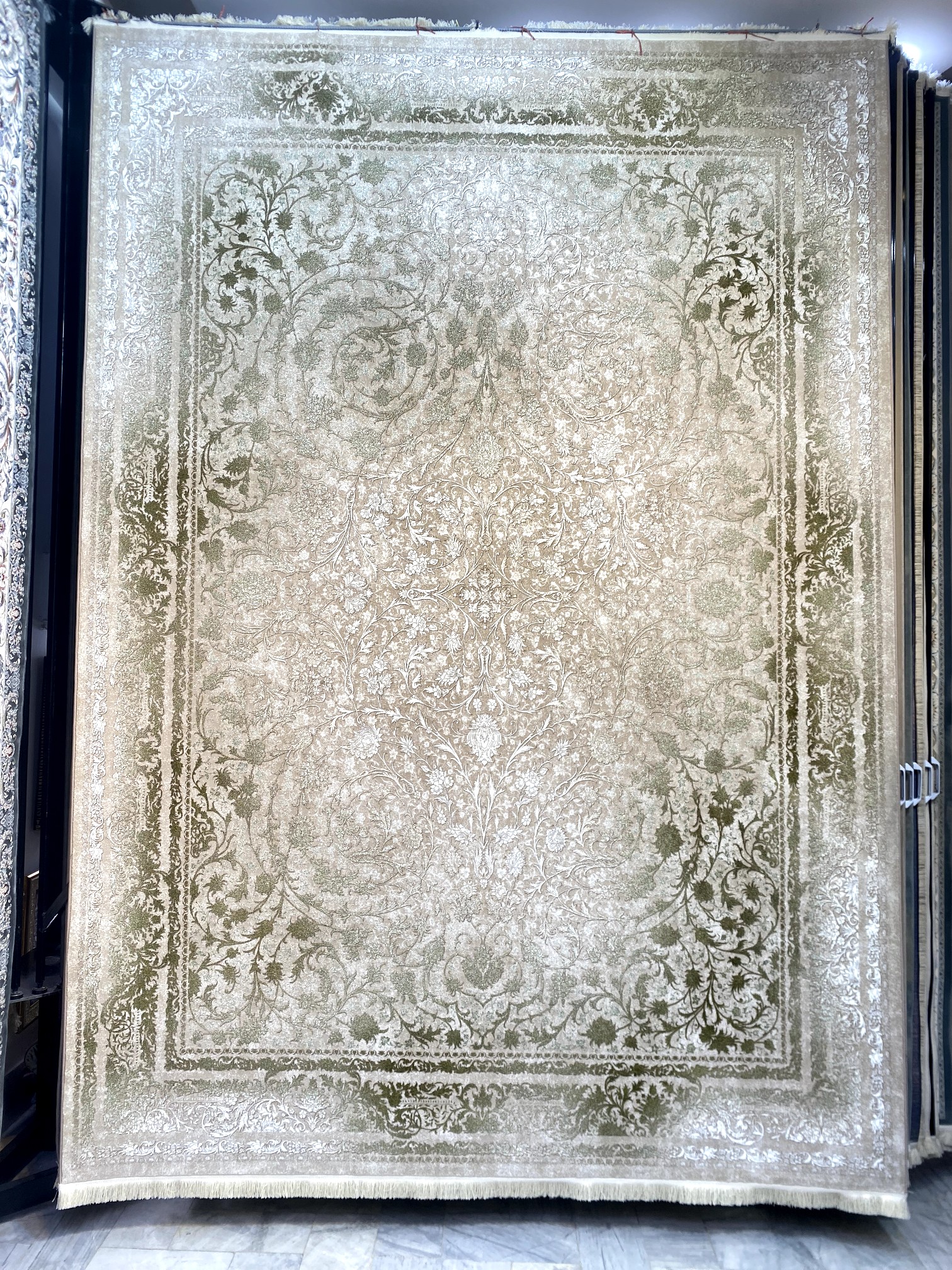 فرش ۱۲۰۰ شانه کف ساده